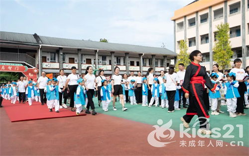 浙江 温州市文成县实验小学举行一年级新生开笔礼